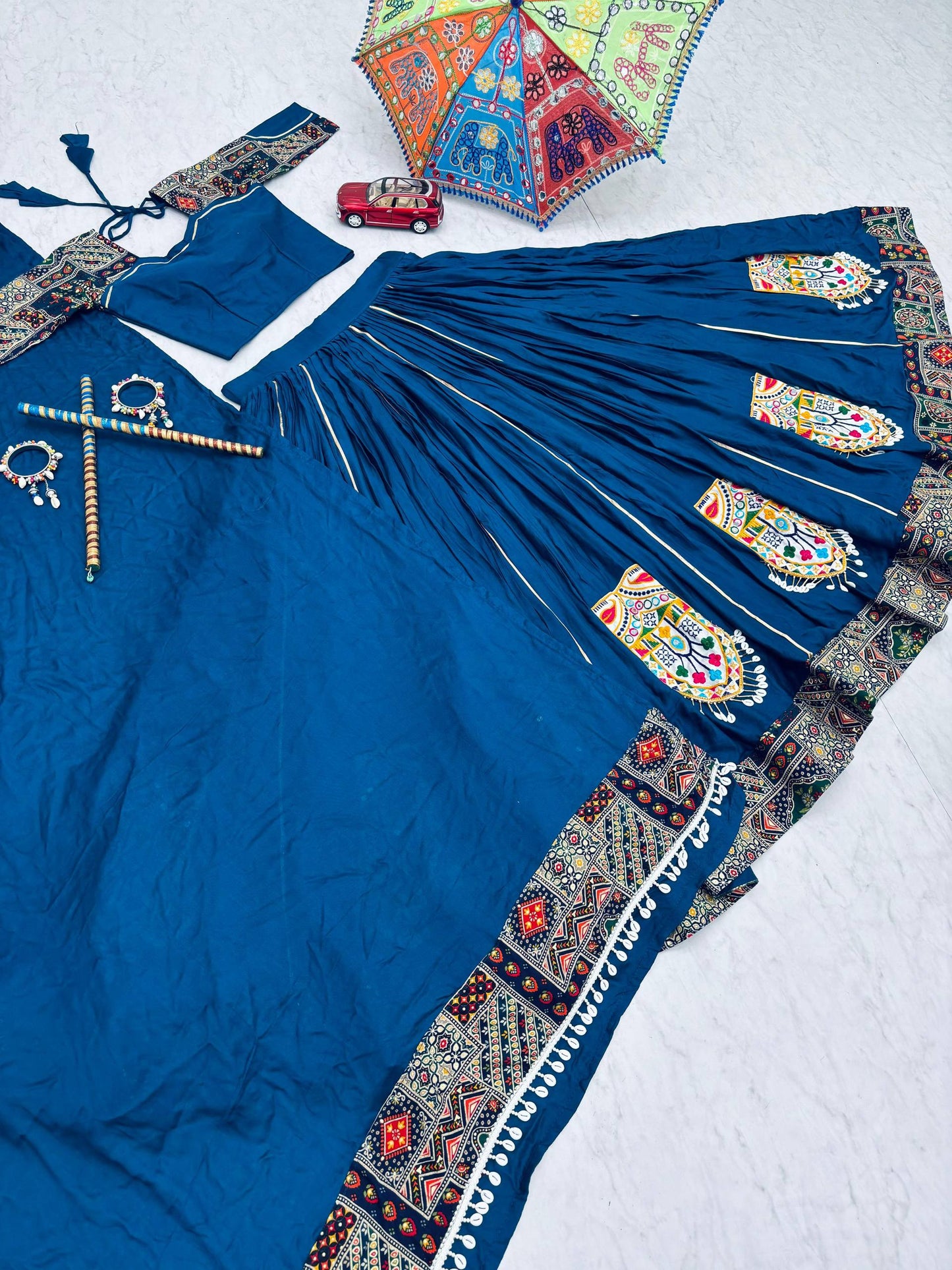 Traditional Lehenga Choli With Gamathi Work And Embroidery Detailing.