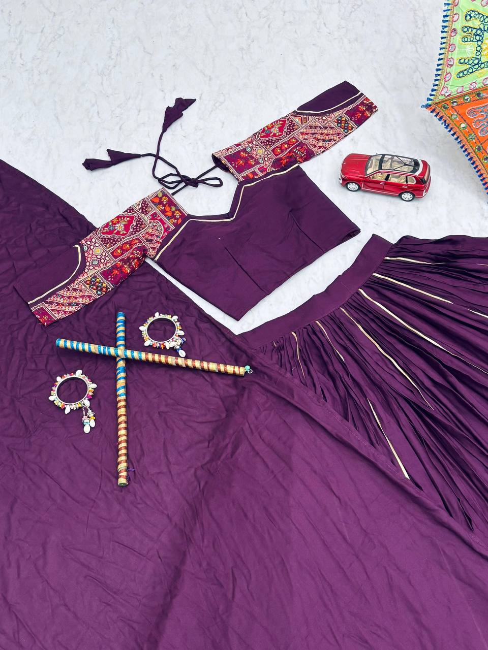 Traditional Lehenga Choli With Gamathi Work And Embroidery Detailing.