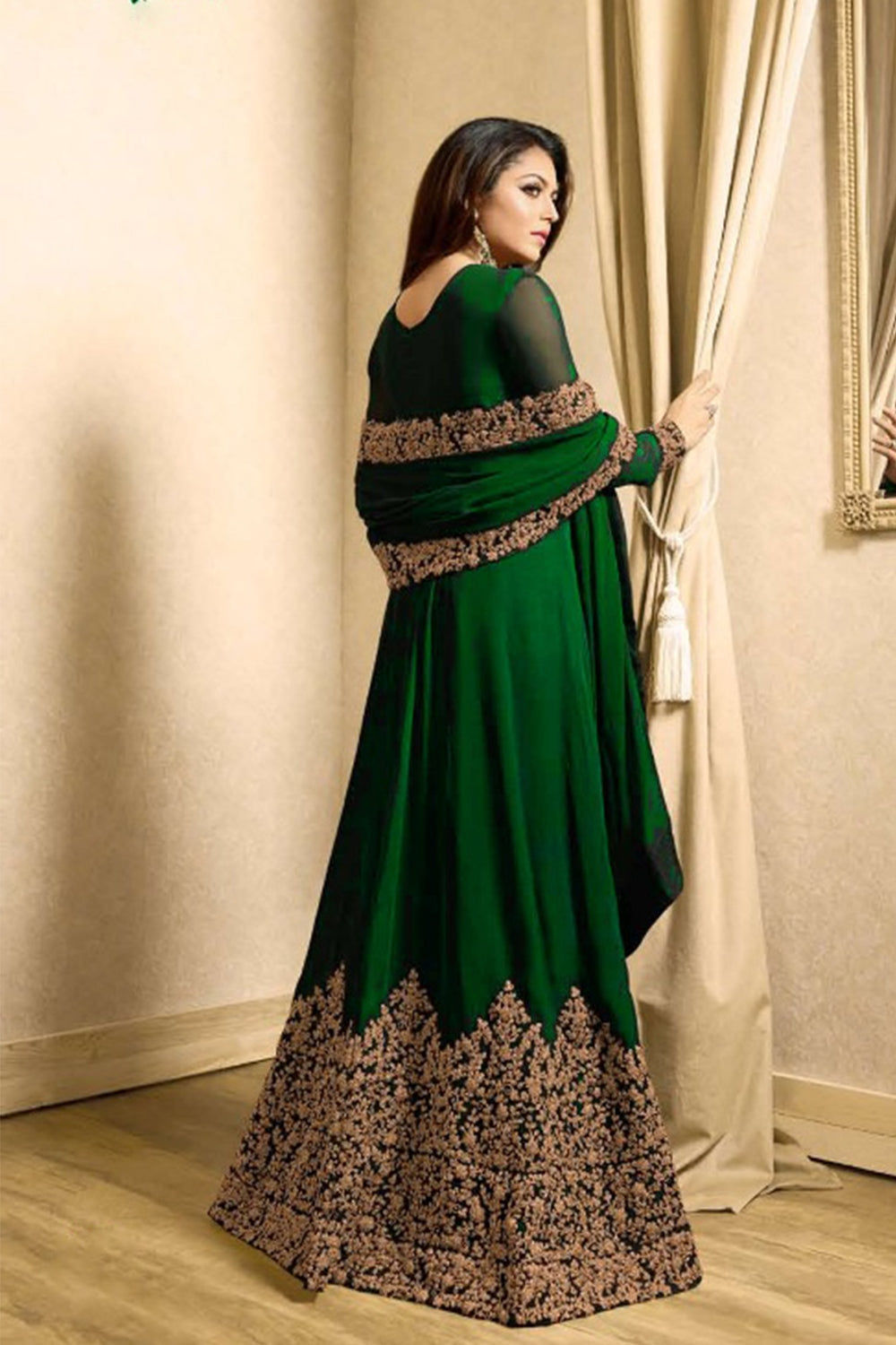 Drashti Dhami Faux Georgette Anarkali Suit In Green Colour