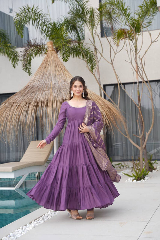 Anarkali with Banarasi Dupatta and Elegance