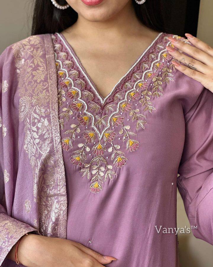 WOMEN Embrodairy Stright Kurta Set