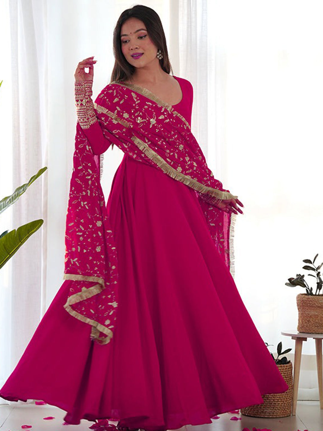 Presenting new georgette anarkali gown duppta full set with pent