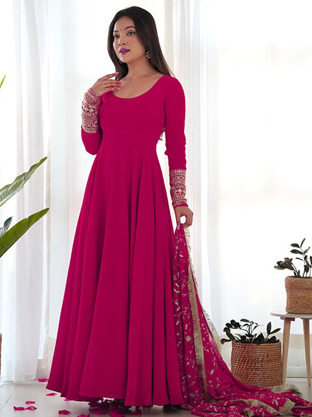 Presenting new georgette anarkali gown duppta full set with pent