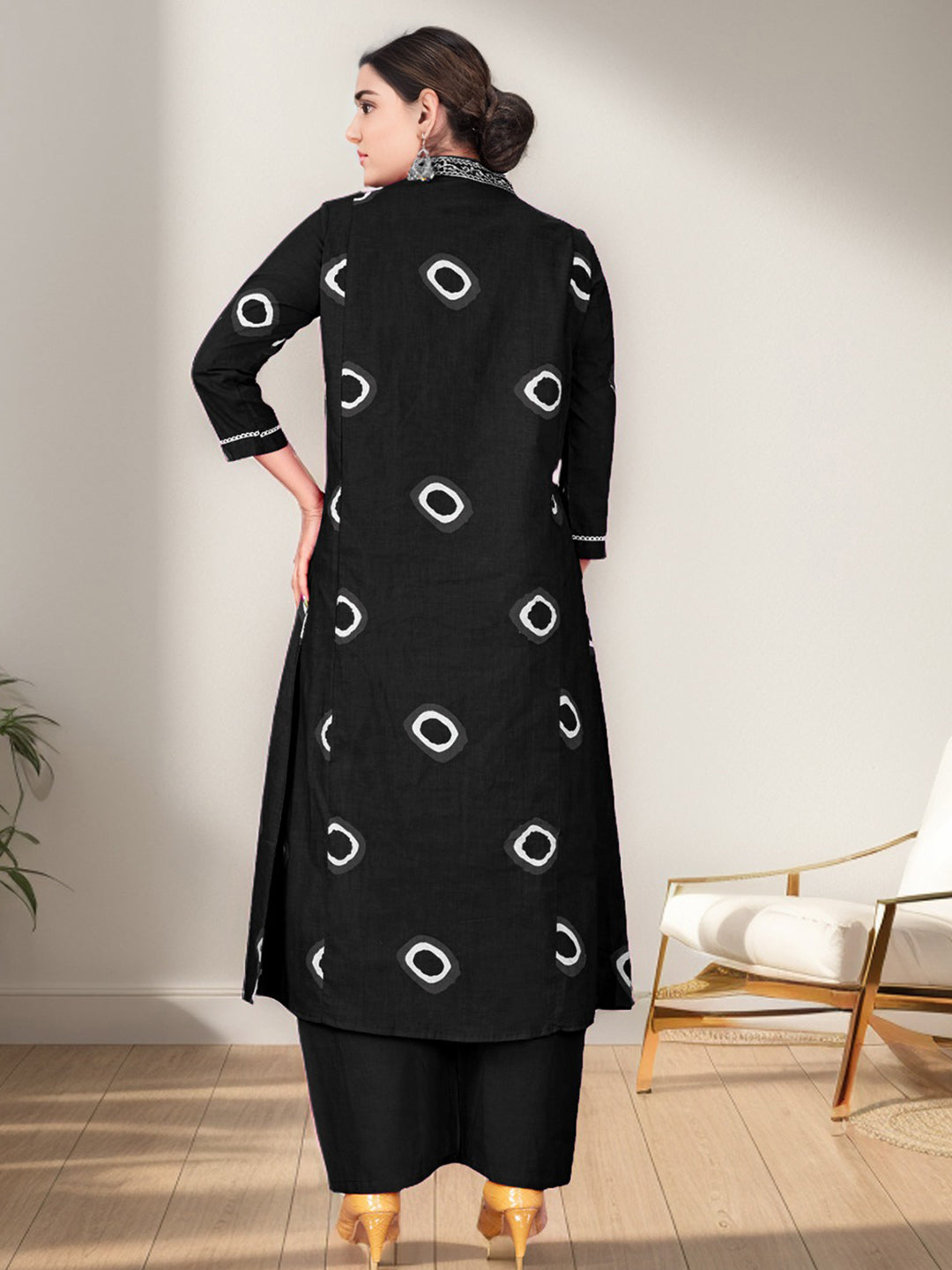 By Beautiful  Womean 's Black Bandej kurta set