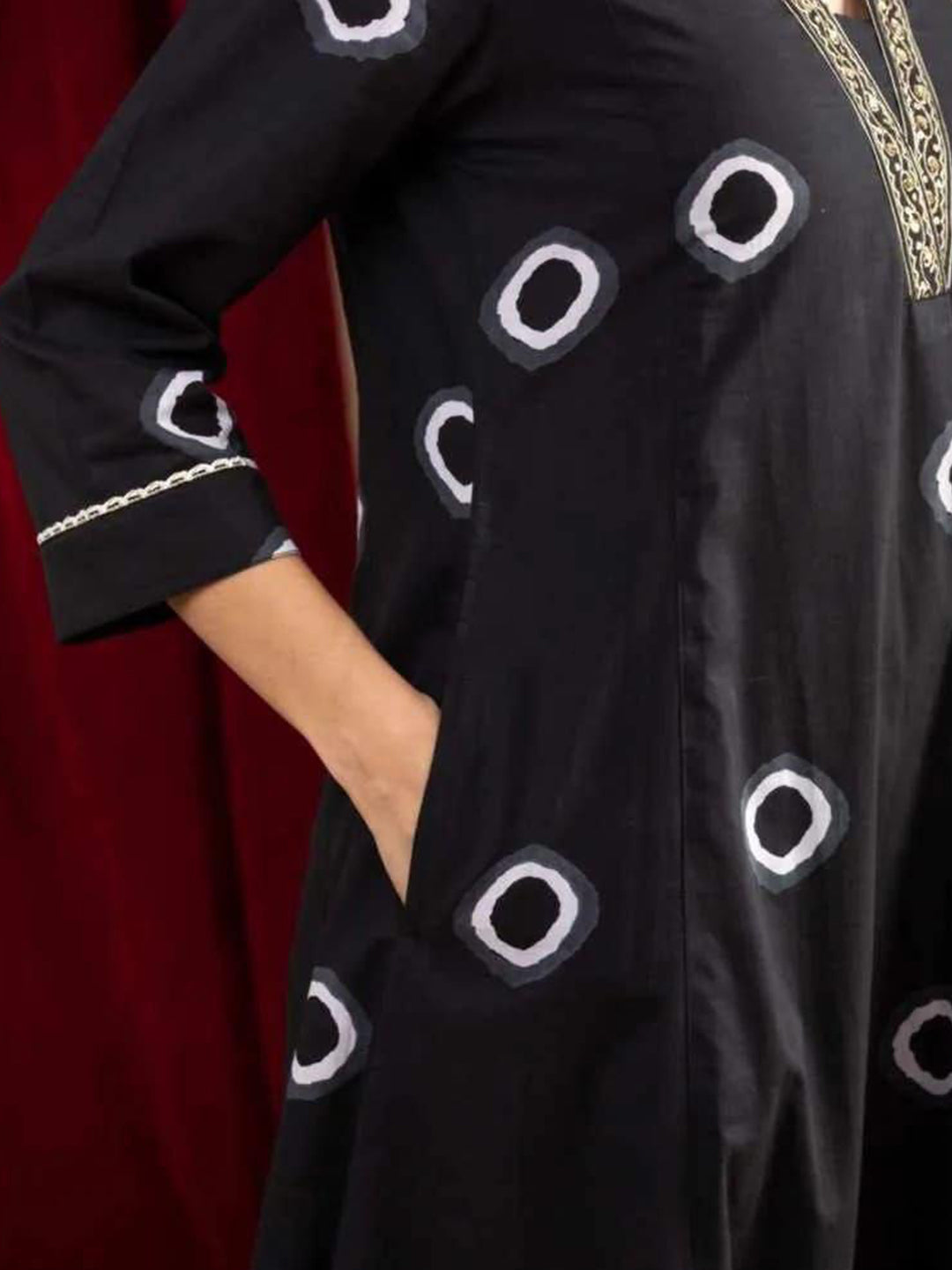 By Beautiful  Womean 's Black Bandej kurta set