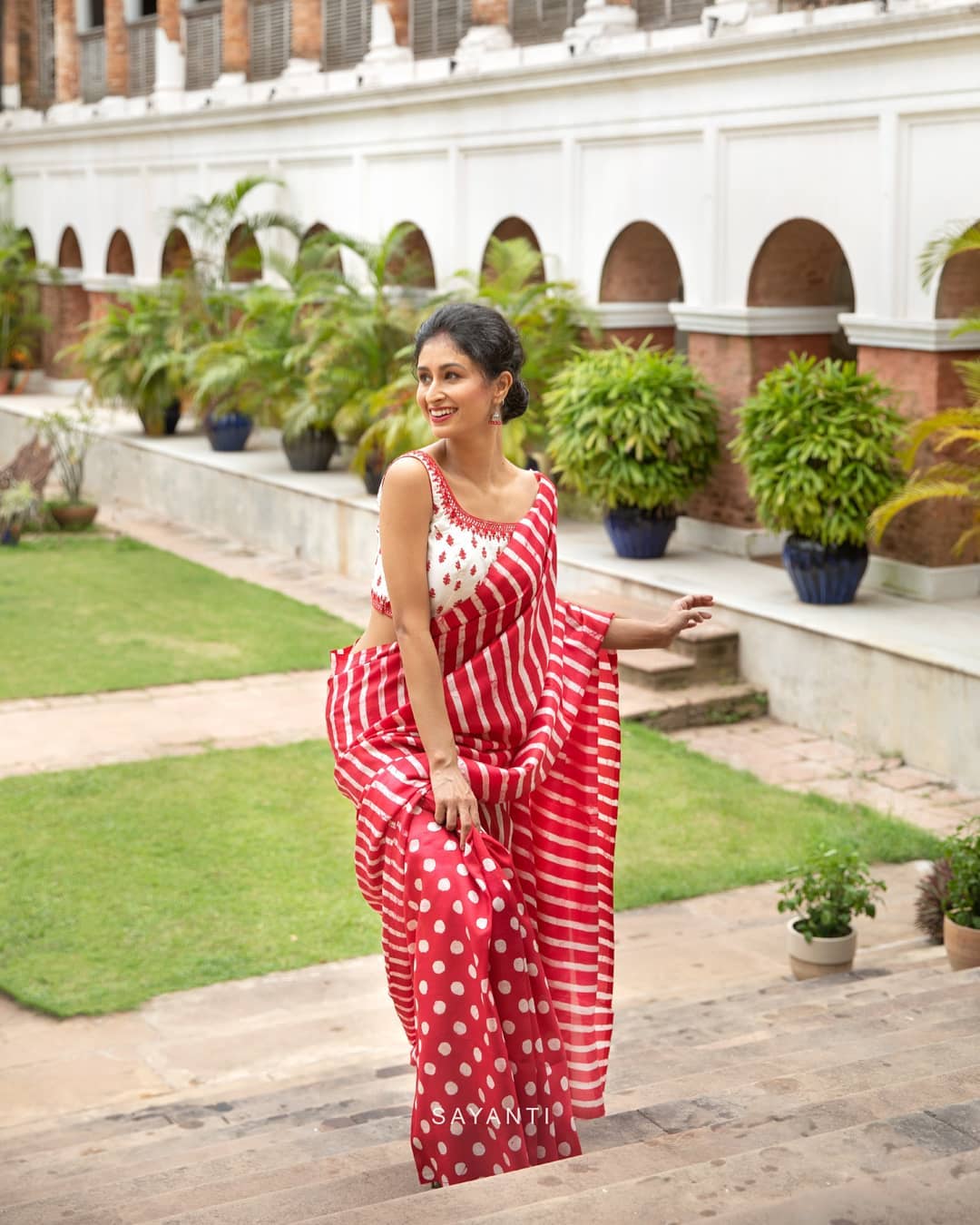 Buy Red Georgette Printed Saree Online