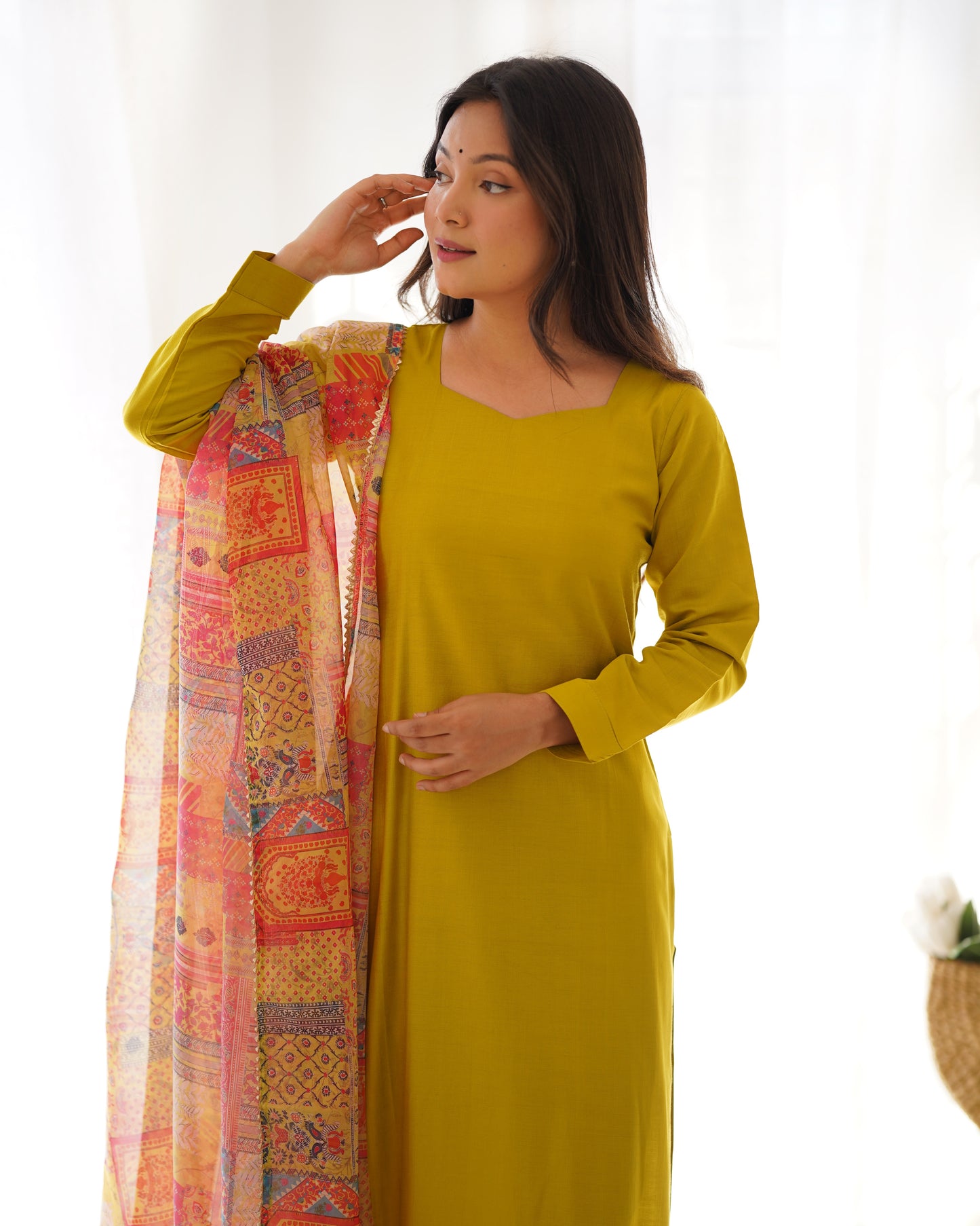 Straight fit kurta with dupatta and pants