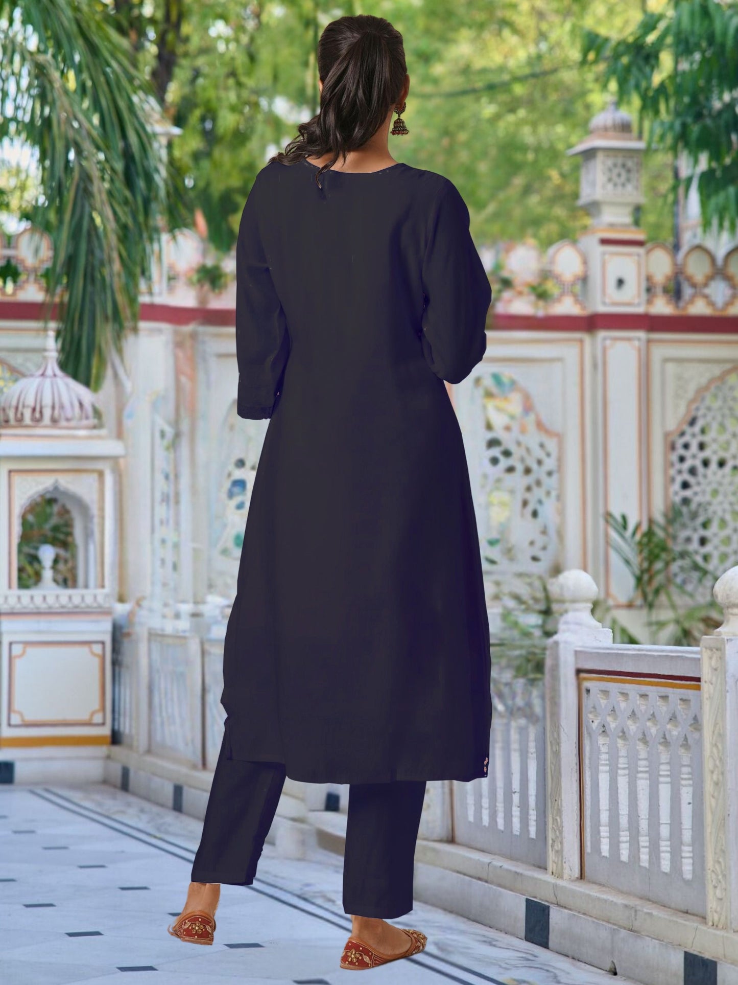 BLACK COLOR KURTA SET GOEGEOUS EMBROIDERY WORK