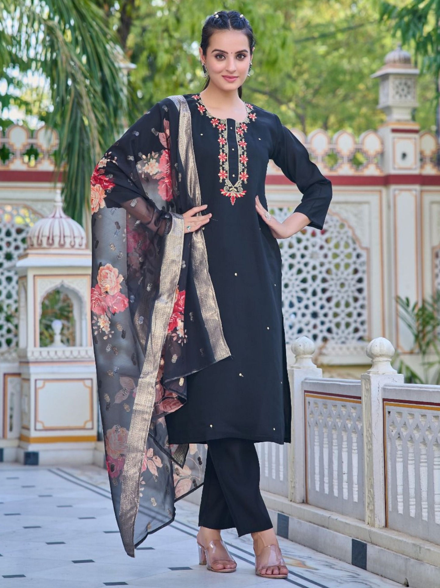 BLACK COLOR KURTA SET GOEGEOUS EMBROIDERY WORK