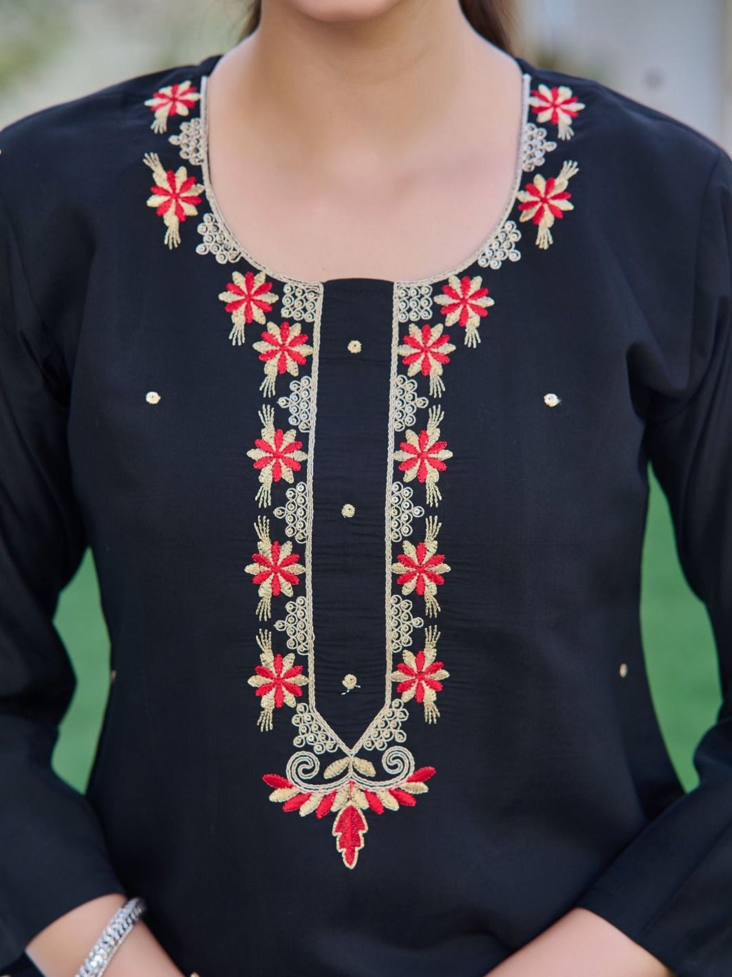 BLACK COLOR KURTA SET GOEGEOUS EMBROIDERY WORK