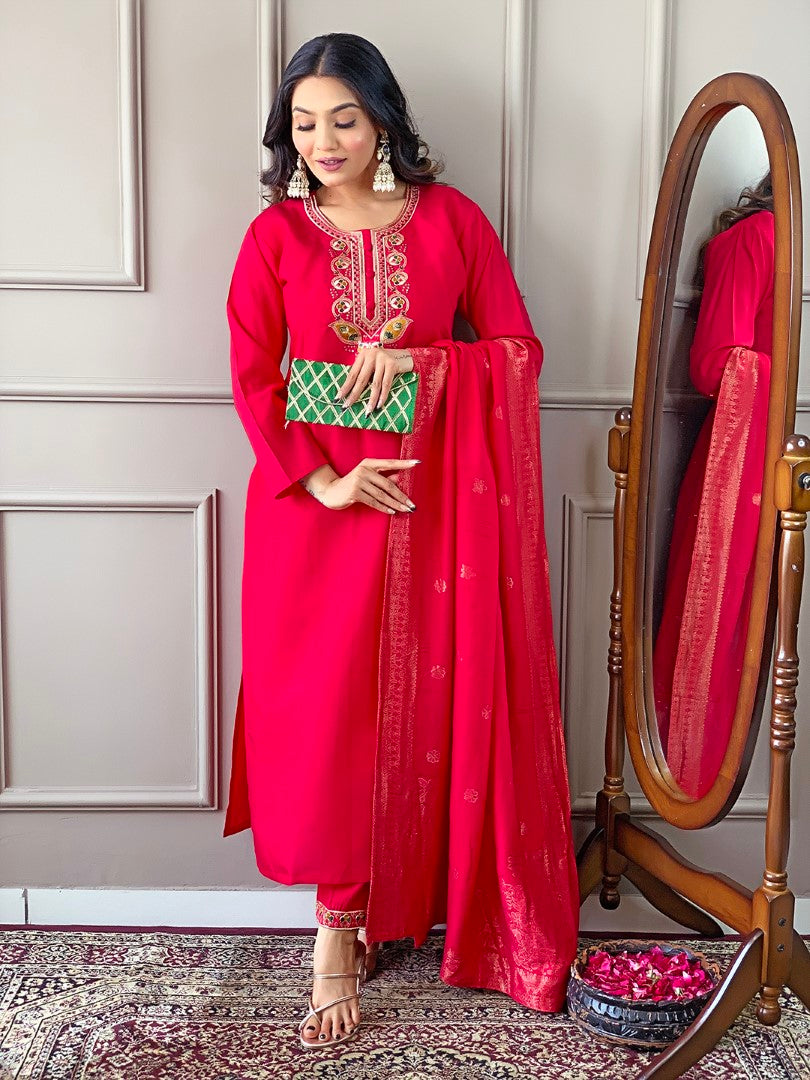 Women embroidery kurta sets