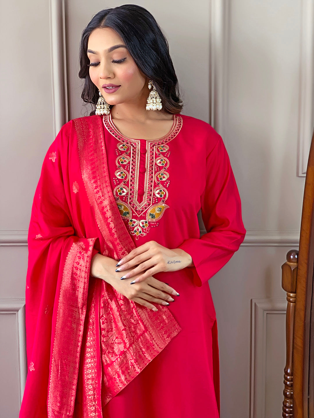 Women embroidery kurta sets