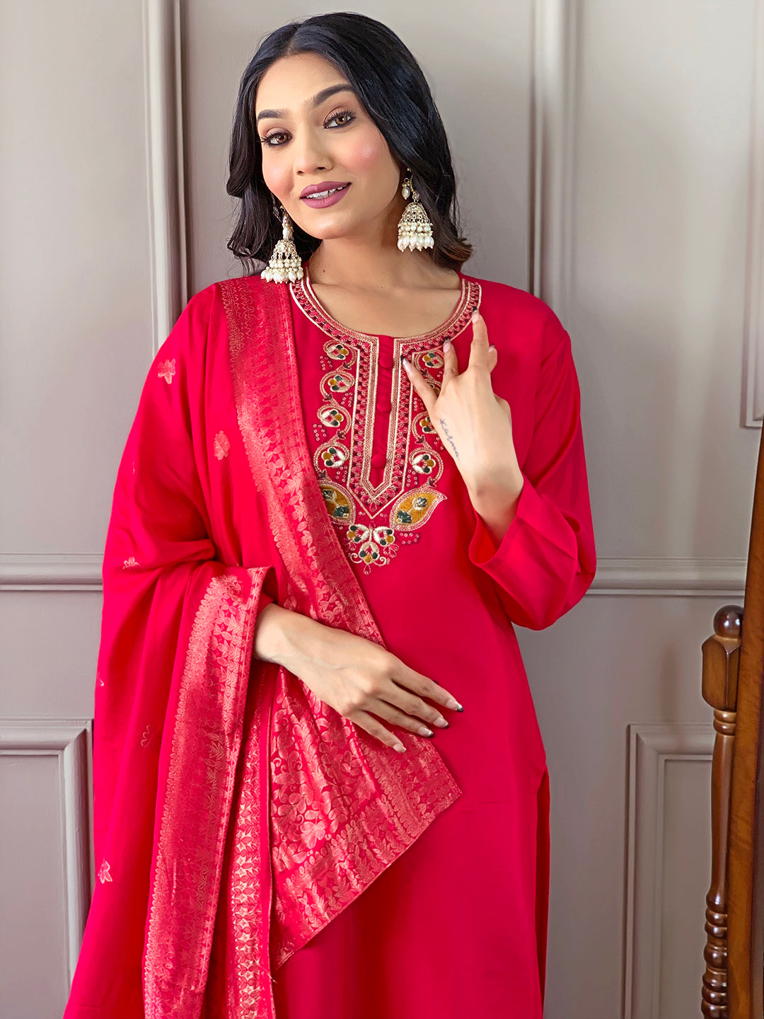 Women embroidery kurta sets