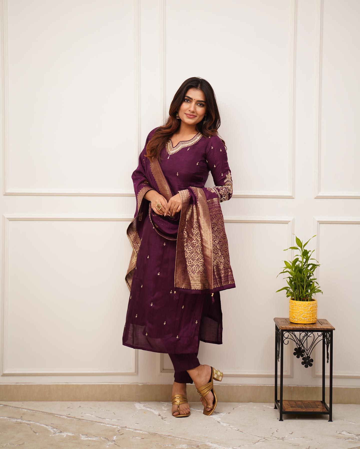 New beautiful Wine color heavy fully stitched suit set